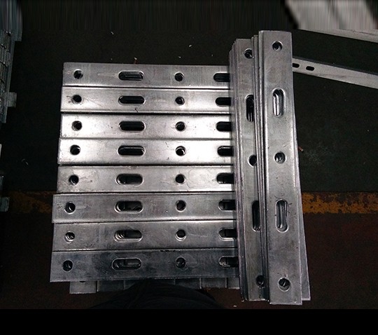 數(shù)控帶鋼沖孔機(jī) 數(shù)控帶鋼沖孔機(jī)